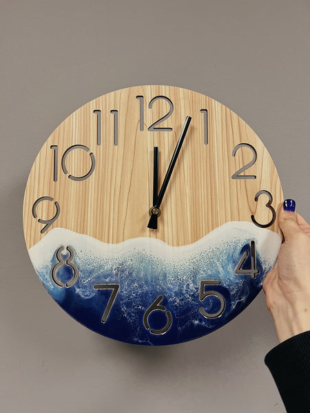 Clock (Comes as is)