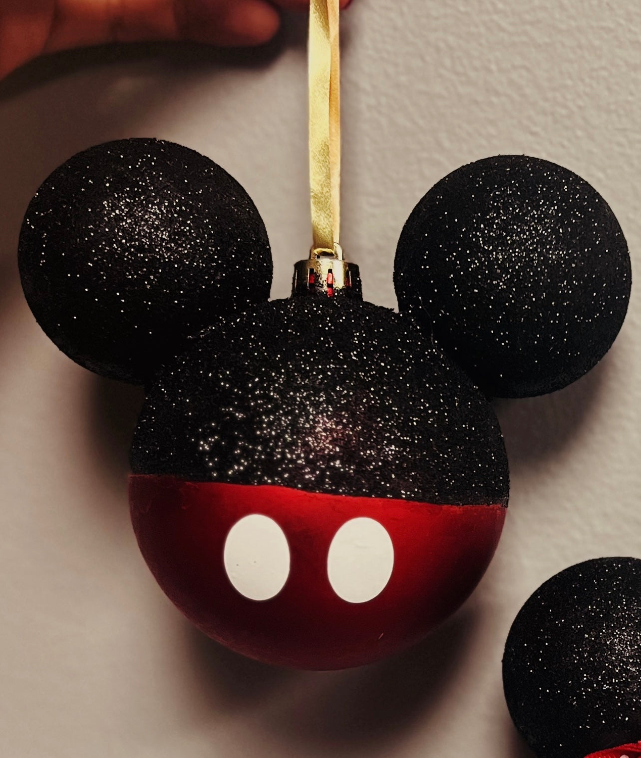 Mickey/Minnie Ornament (Order 2 get $5 OFF)